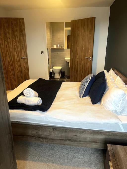 Lovely 2-Bedroom Condo With Balcony Манчестер Екстер'єр фото